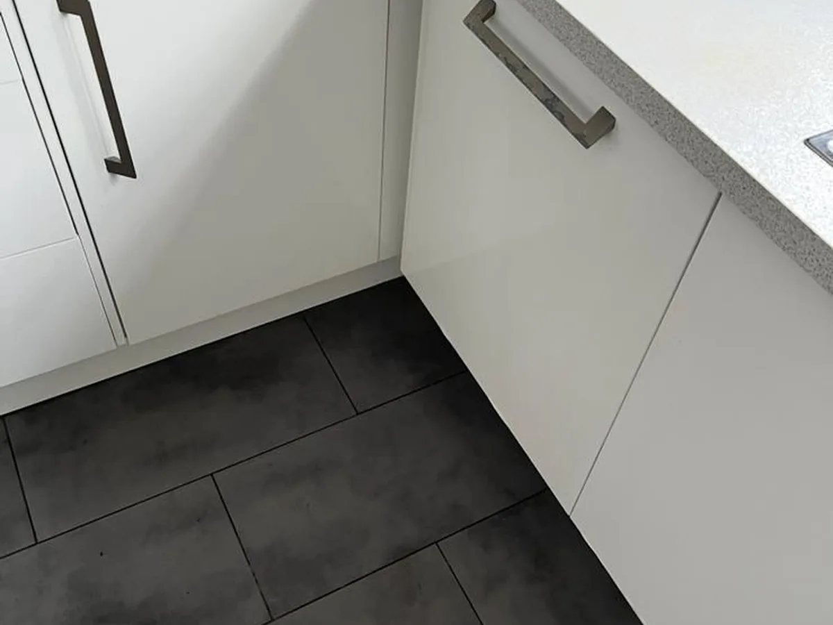 Floors & finish